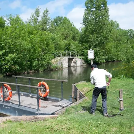 Le Carbet Vendeen * Bouille-Courdault